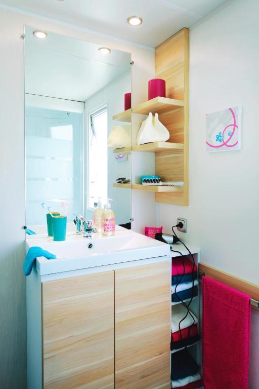 Camping Les Chèvrefeuilles Royan Chambre photo